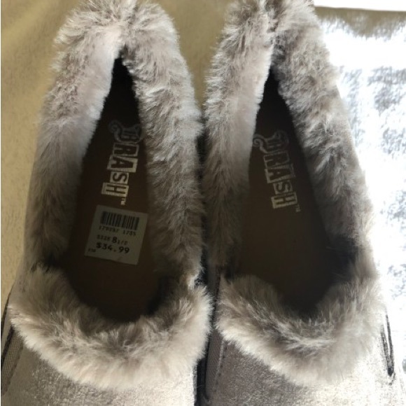NWT Brash Women’s Devonne Grey Faux Suede Slip-On Size 8.5 - Picture 4 of 6